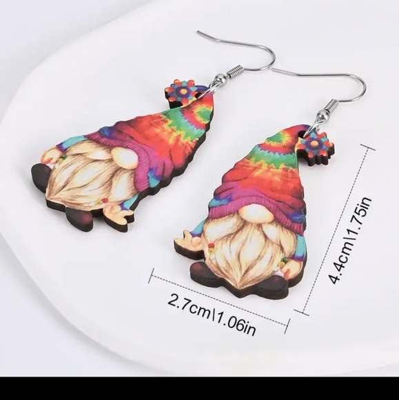 Festive Gnome Earrings - Picture 3 of 3